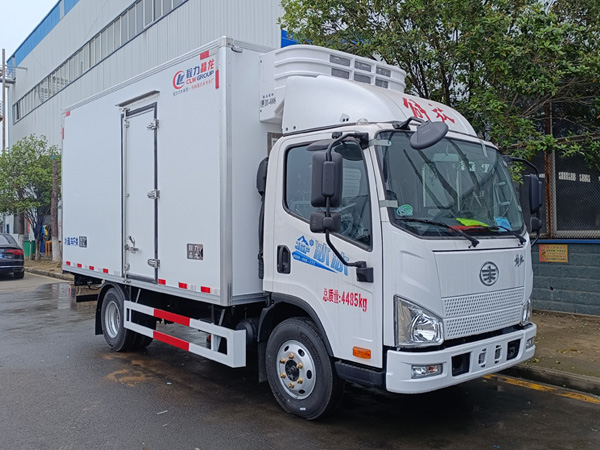 4.2米解放J6F冰冰冷藏车