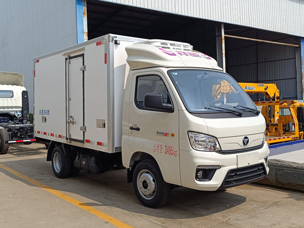 3.8米福田祥菱M1冷藏车
